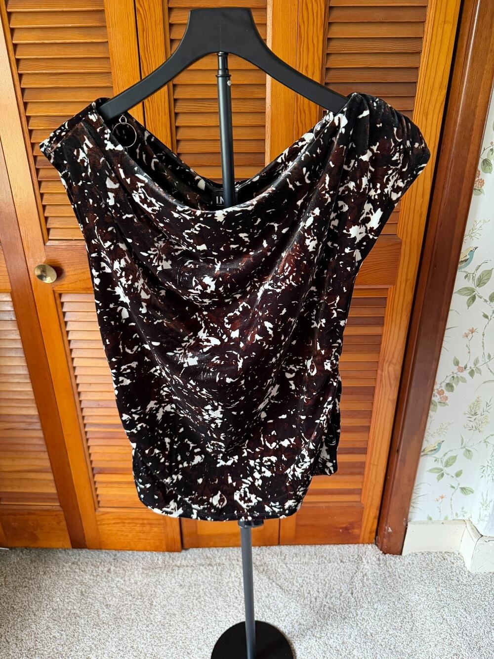 NWT I.N.C. Brown Black Scoop Neck Sleeveless Top Size Large